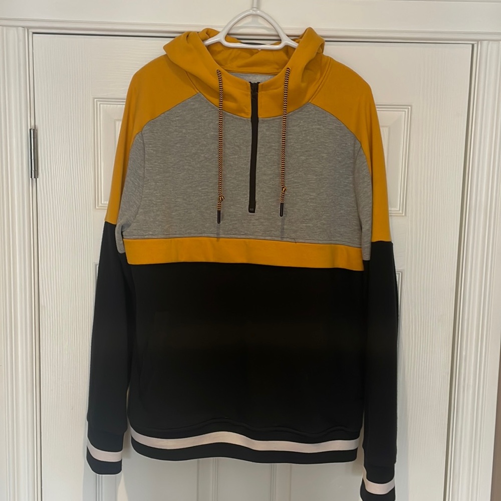 Mens Hooded Sweater Size L